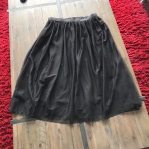 NWT black H&M skirt size 8